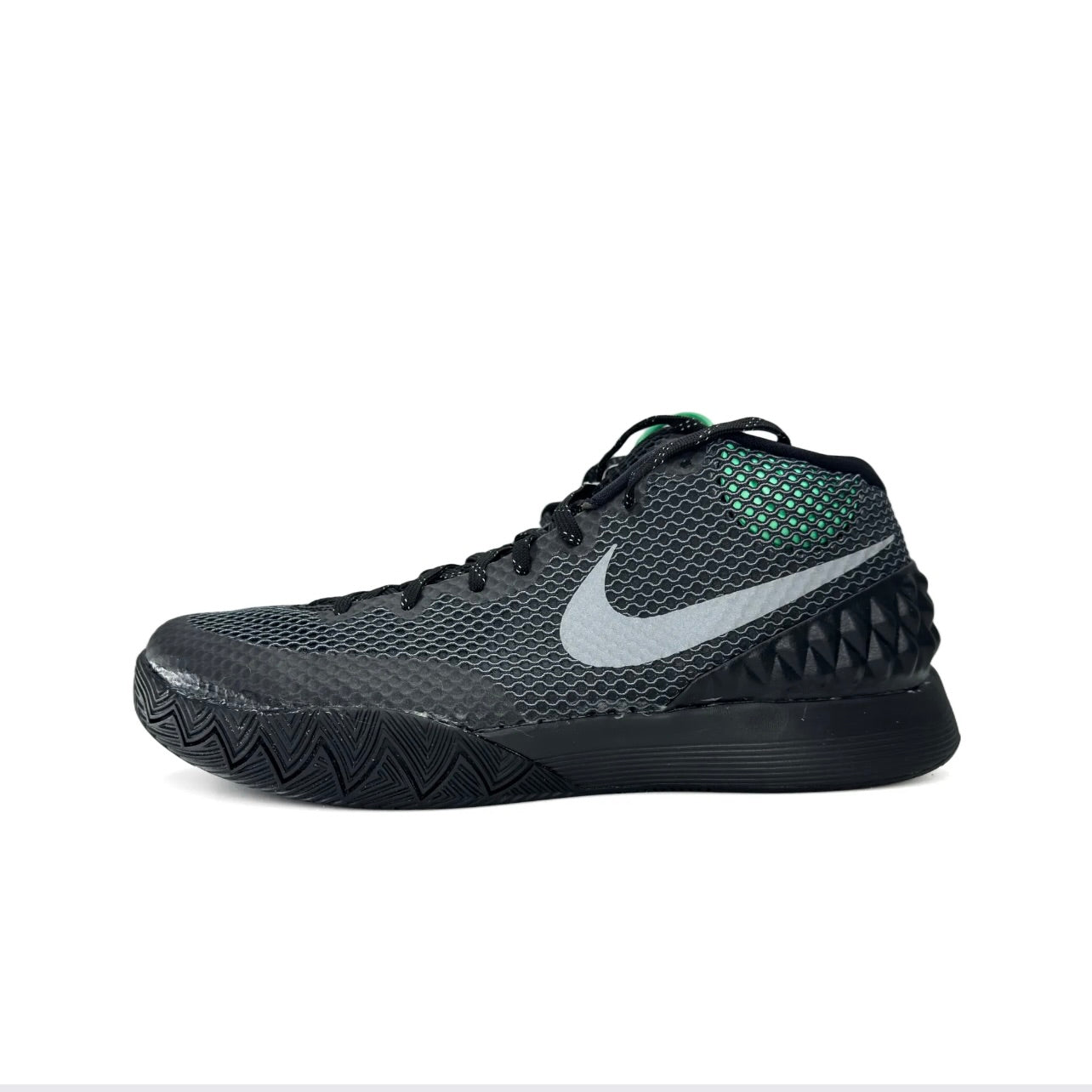 Kyrie 1