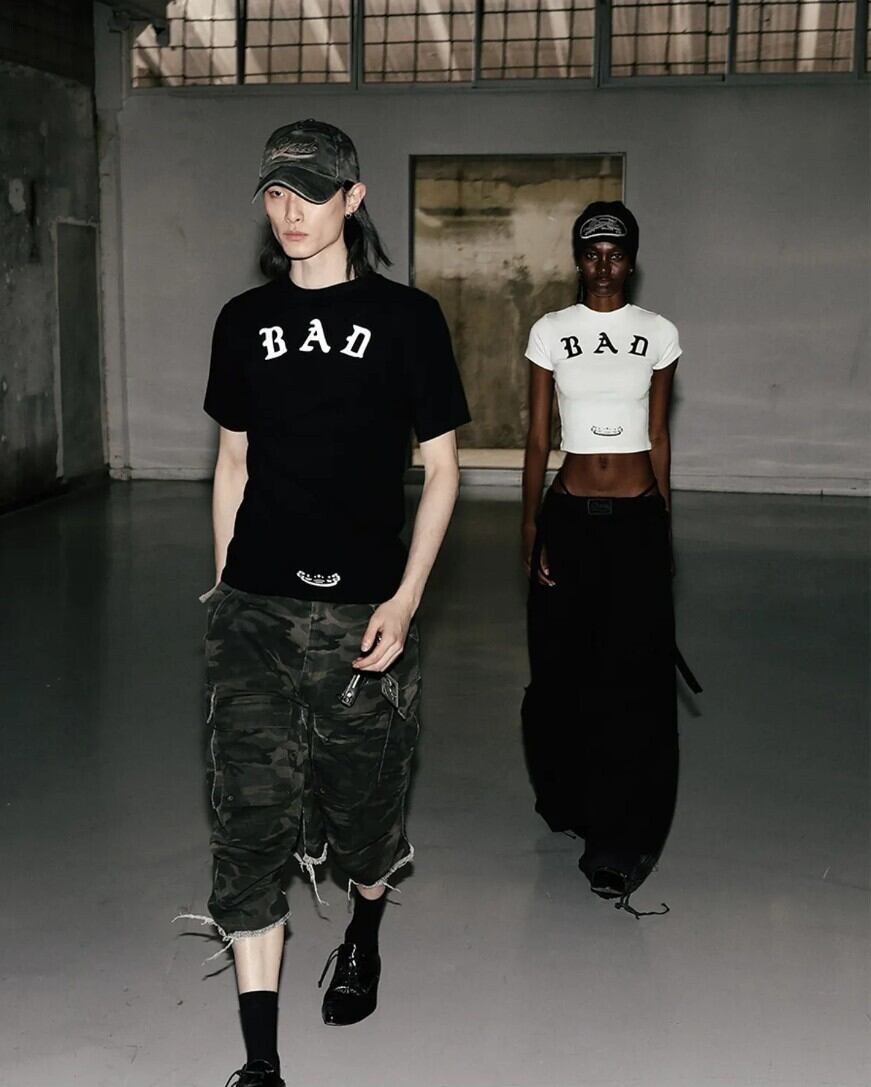 ★izna ジミン 着用！！【BADBLOOD】Low Edge Convex Jogger - Black