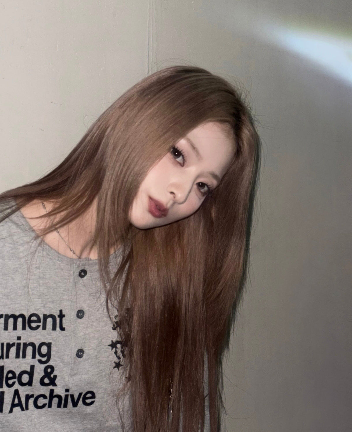 ★fromis_9 ナギョン 着用！【untitled seoul】 SINGLE UNICORN HENLEY NECK LONG SLEEVE GRAY