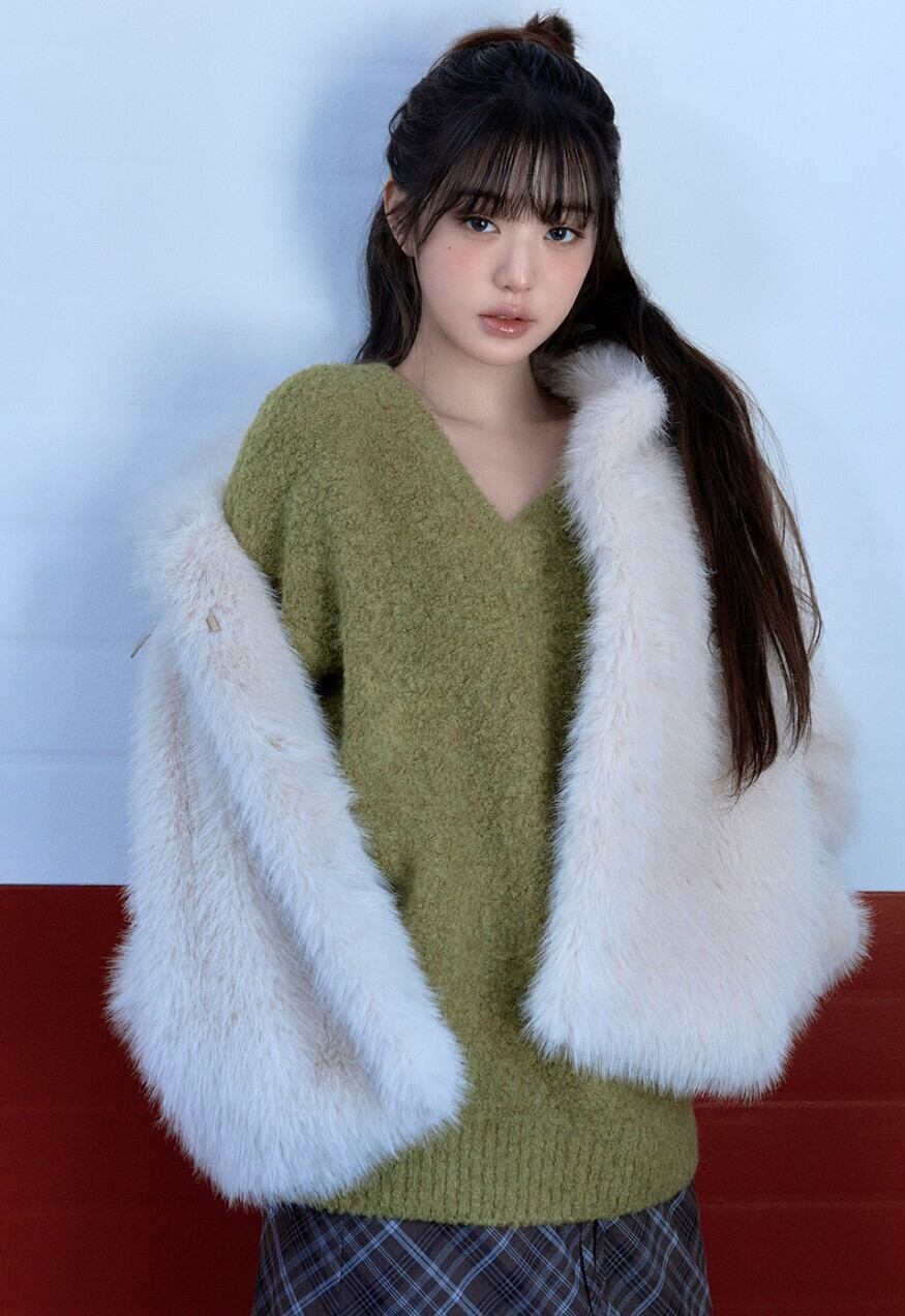 ☆rolarola人気商品最低価！！★IVE ウォニョン 着用！！【rolarola】COLLAR FUR JACKET IVORY