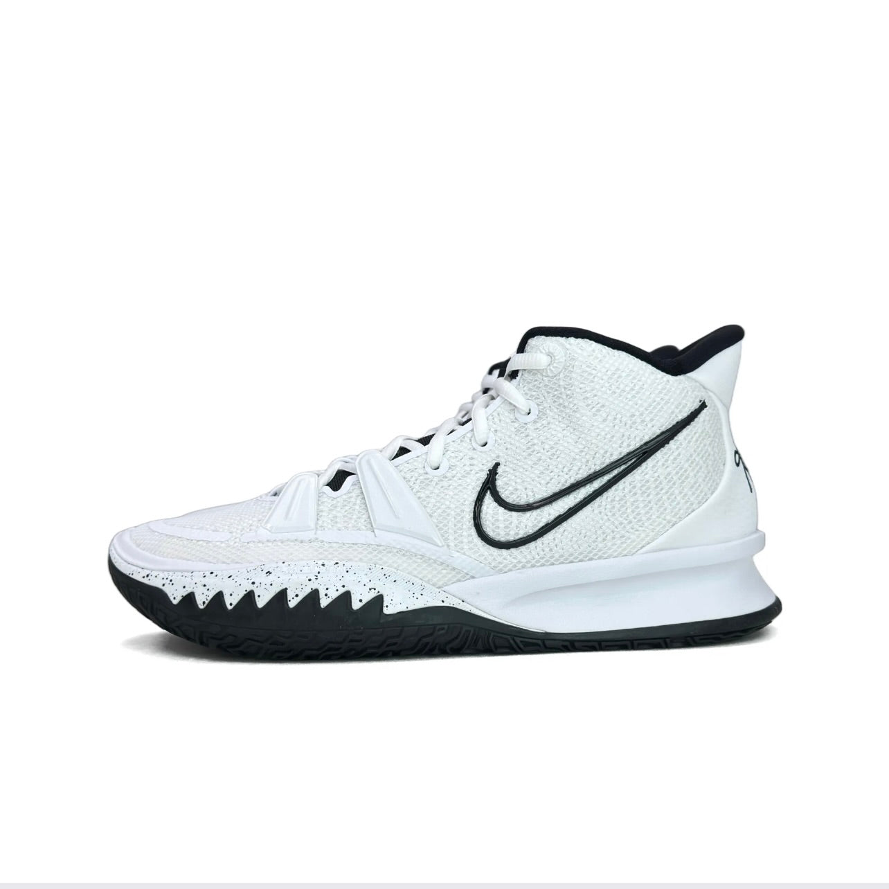 Kyrie 7