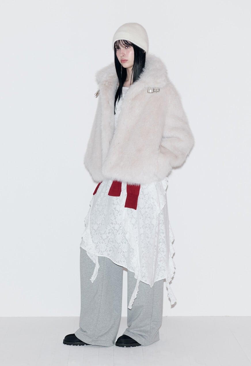 ☆rolarola人気商品最低価！！★IVE ウォニョン 着用！！【rolarola】COLLAR FUR JACKET IVORY