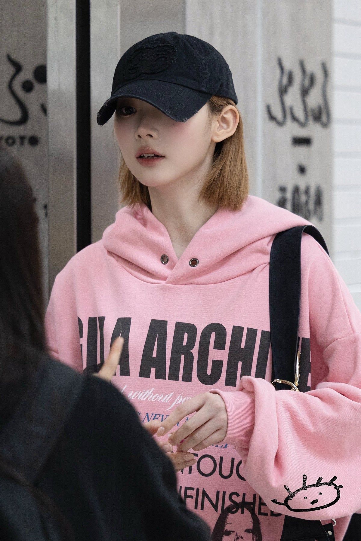 ★Hearts2Hearts ジウ 着用！【GILAARCHIVE】TWICE GIRL OVER SIZE HOODED_PINK