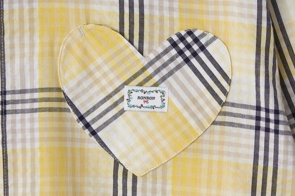 ★ILLIT ウォンヒ 着用！！【RONRON】CHECK STITCH HEART POCKET OVER FIT SHIRT YELLOW