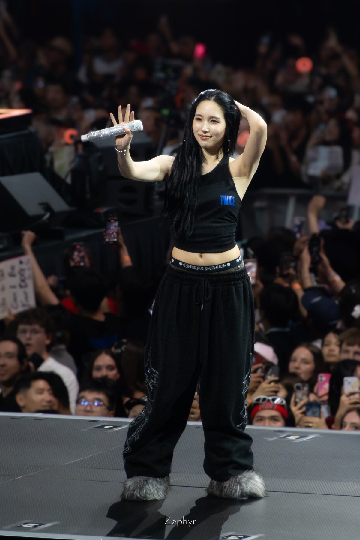 ★TWICE ミナ 着用！！【EASYNOEASY】Stud Needle Work Sweat Pants-Black