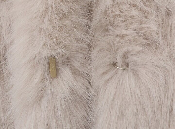 ☆rolarola人気商品最低価！！★IVE ウォニョン 着用！！【rolarola】COLLAR FUR JACKET IVORY