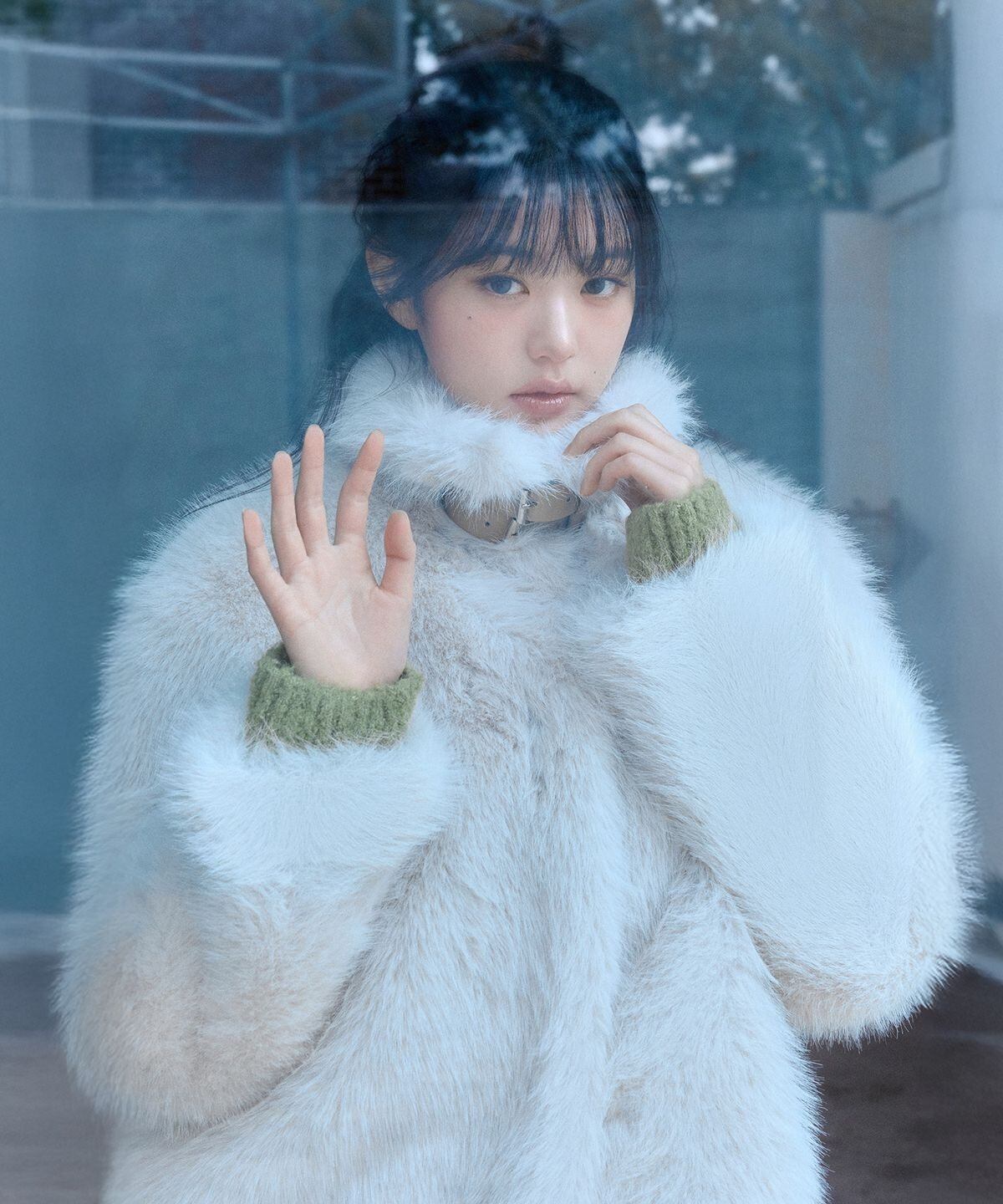 ☆rolarola人気商品最低価！！★IVE ウォニョン 着用！！【rolarola】COLLAR FUR JACKET IVORY