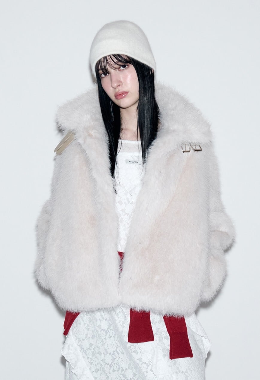 ☆rolarola人気商品最低価！！★IVE ウォニョン 着用！！【rolarola】COLLAR FUR JACKET IVORY