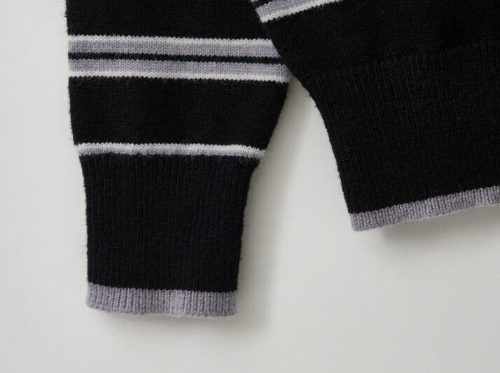 ☆rolarola人気商品最低価！！★IVE ウォニョン 着用！！【rolarola】ONE OFF SHOULDER STRIPE WOOL BLENDED CARDIGAN BLACK