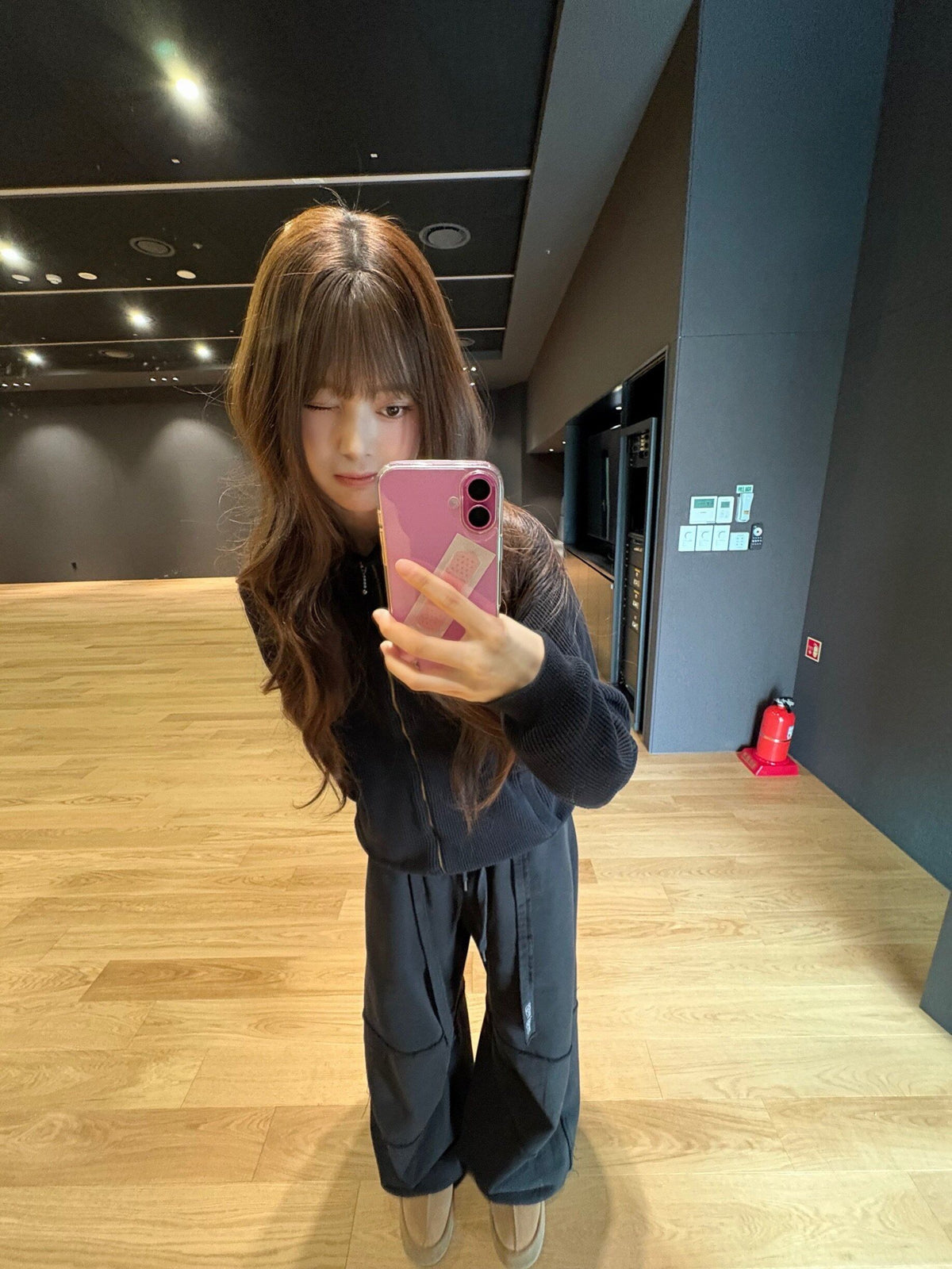 ★izna ジミン 着用！！【BADBLOOD】Low Edge Convex Jogger - Black